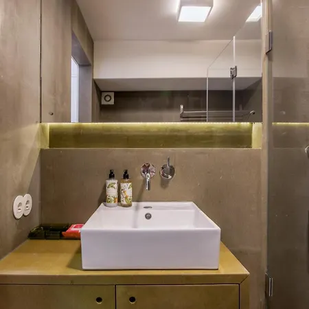 Mouzinho Hill View *